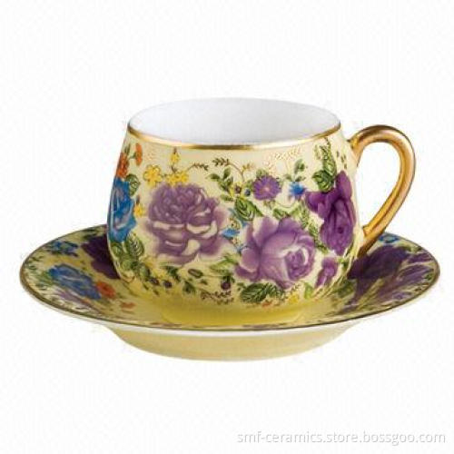 Porcelain Cup and Saucer in Gold Design, FDA, 84/500/EEC, LFGB Standards